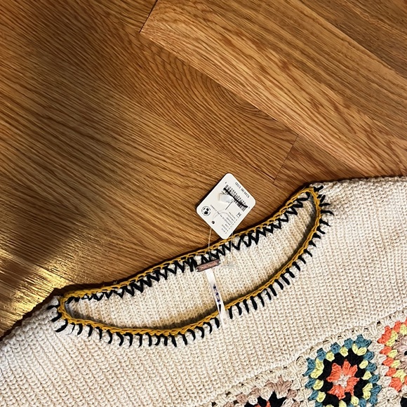 Free People Dahlia Crochet Pullover Size Medium NWT - Picture 14 of 17